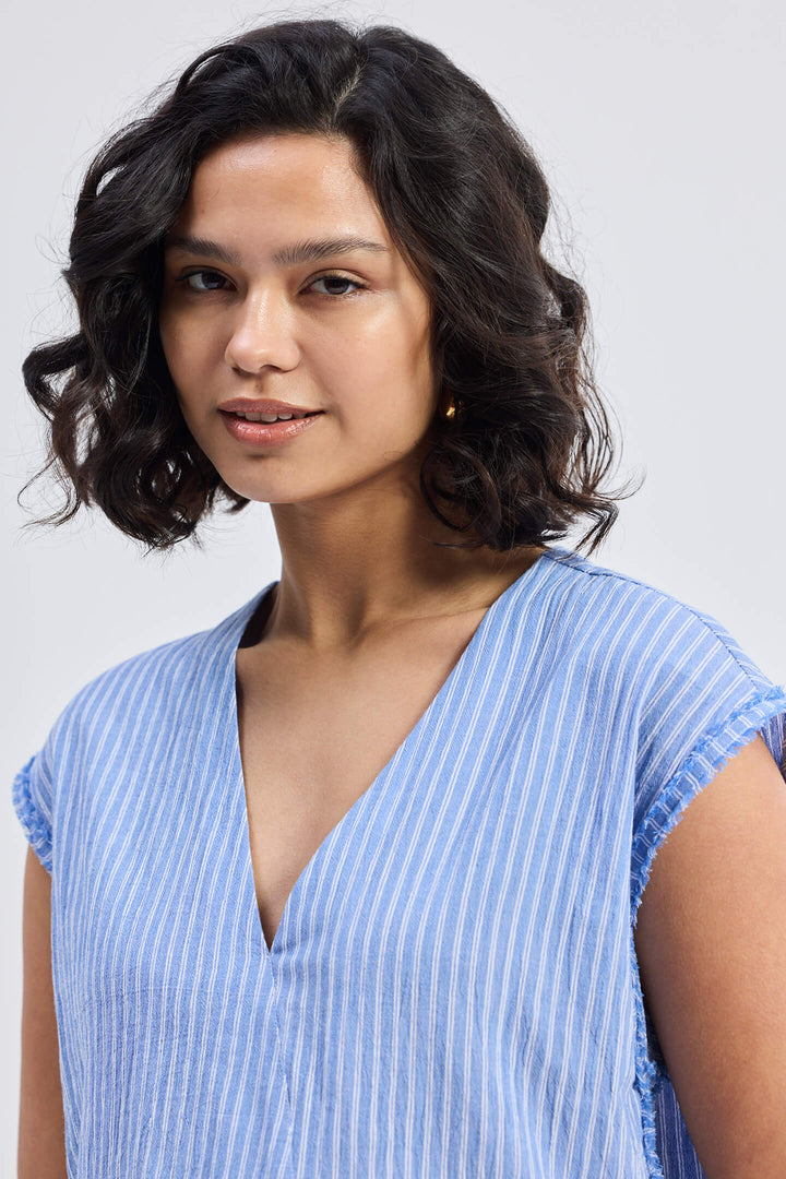 Boxy V-Neck Top With Fray Detail