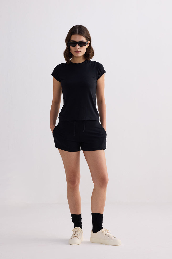 Essential Short Sleeve Tee | Black