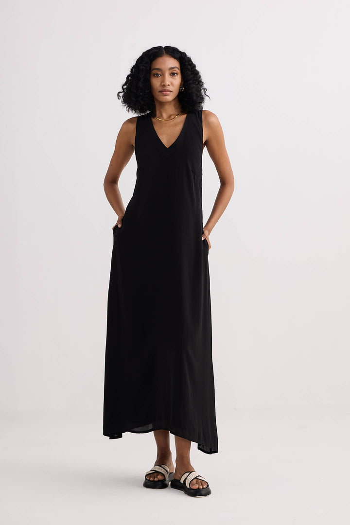 Crossed in Chic Sleeveless Maxi Dress | Black