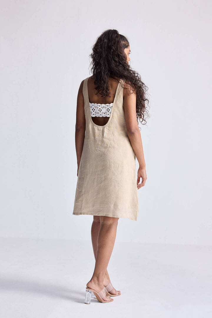 Hemp Short Dress With Back Embroidered Lace Detail