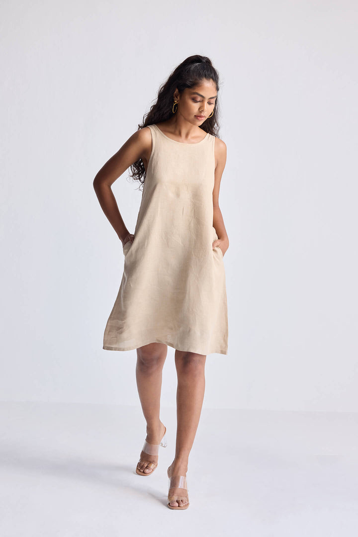 Hemp Short Dress With Back Embroidered Lace Detail