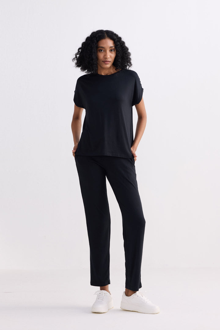 Relaxed Tee | Black