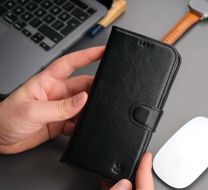 Casper Leather iPhone 15 Pro Wallet Case | MagSafe