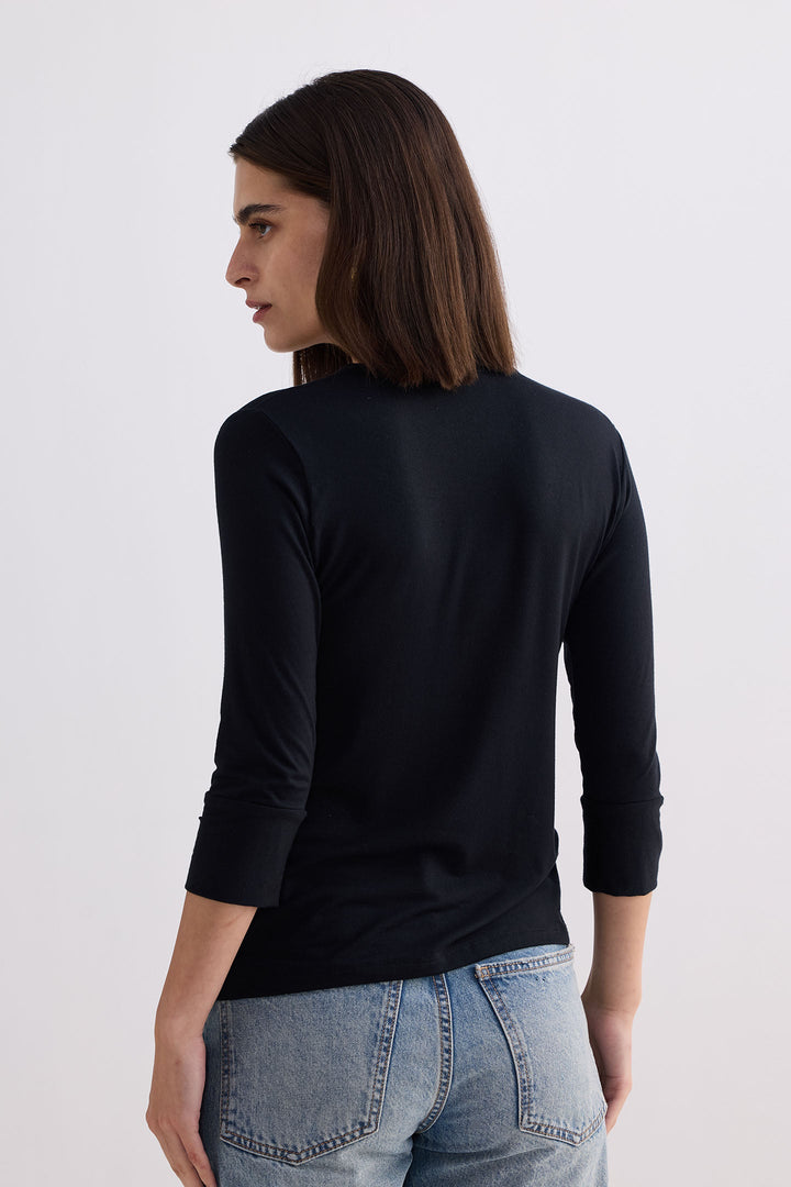 Twist Front Knit Shirt | Black