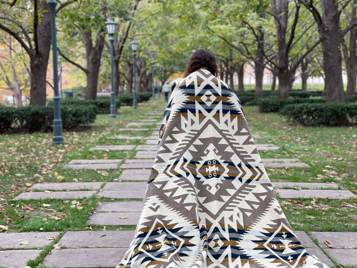 Canoa Blanket - Taupe Earth