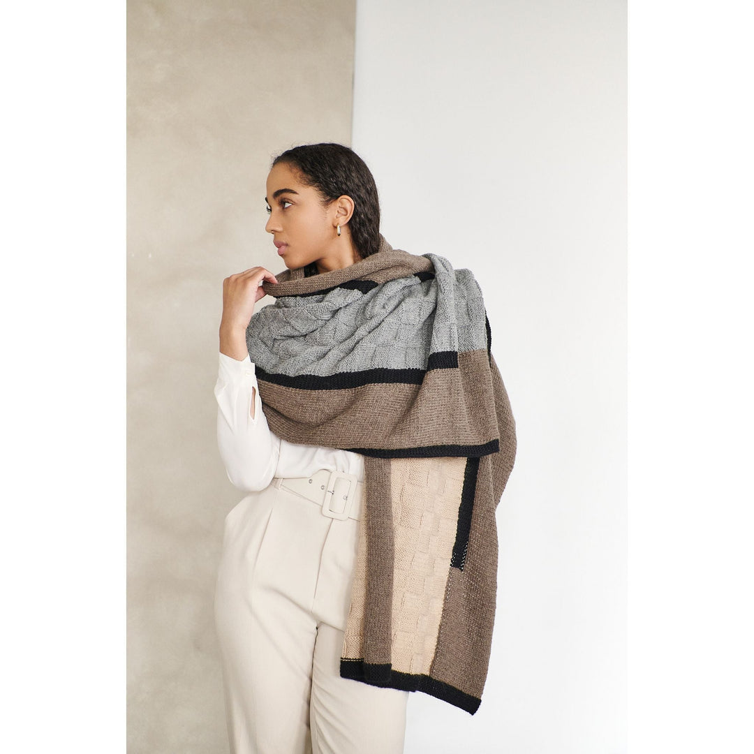 Muhu Brown Gray Hand Knitted Peruvian Alpaca Blanket / Large Plush Scarf