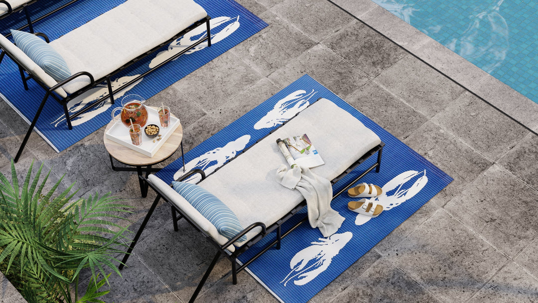 Four Lobster Blue & White