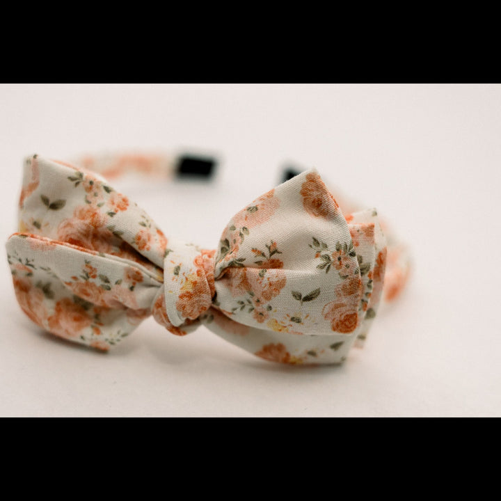 Three Little Bows Headband- Floraisons de corail