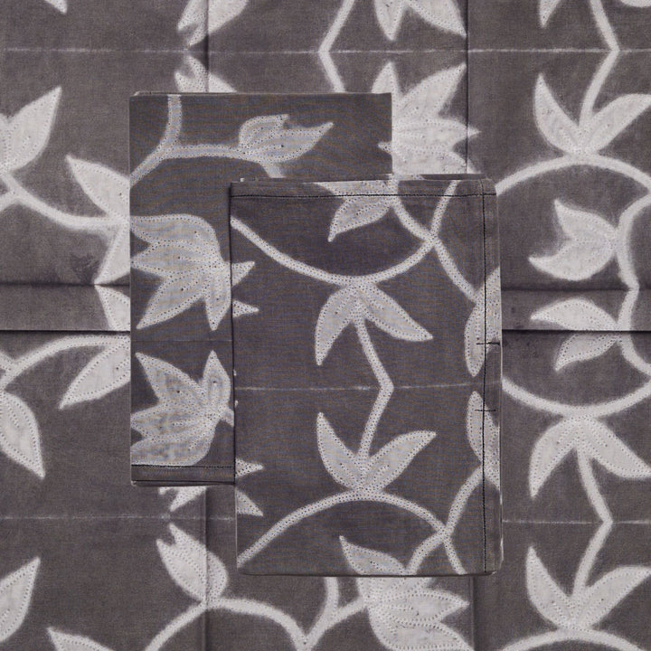 Folio Handcrafted Shibori Print Cotton Table Napkins ( set of 4 )