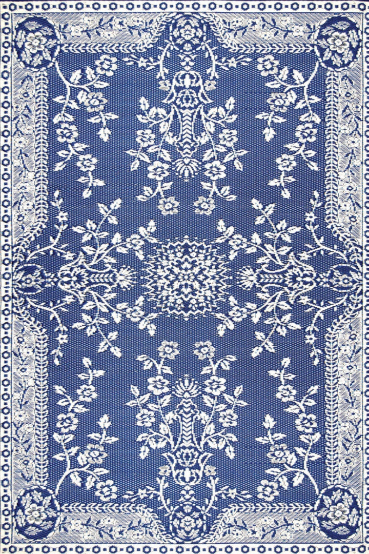 Garland Blue & White