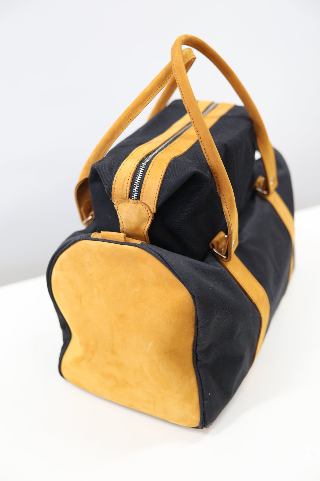 Imani Toiletry | Noir