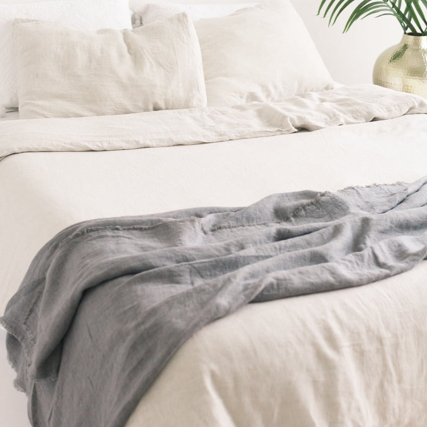 Stone Washed Linen Throw