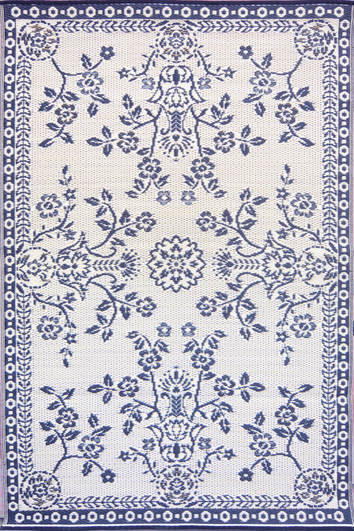 Garland Blue & White