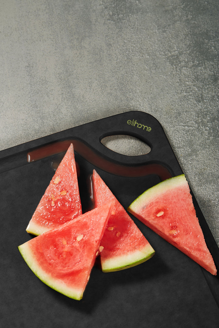 Classic Series 10 x 13 x 1/4 Cutting Board | Medium | Black Color