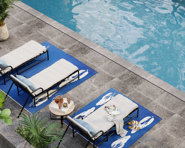 Four Lobster Blue & White