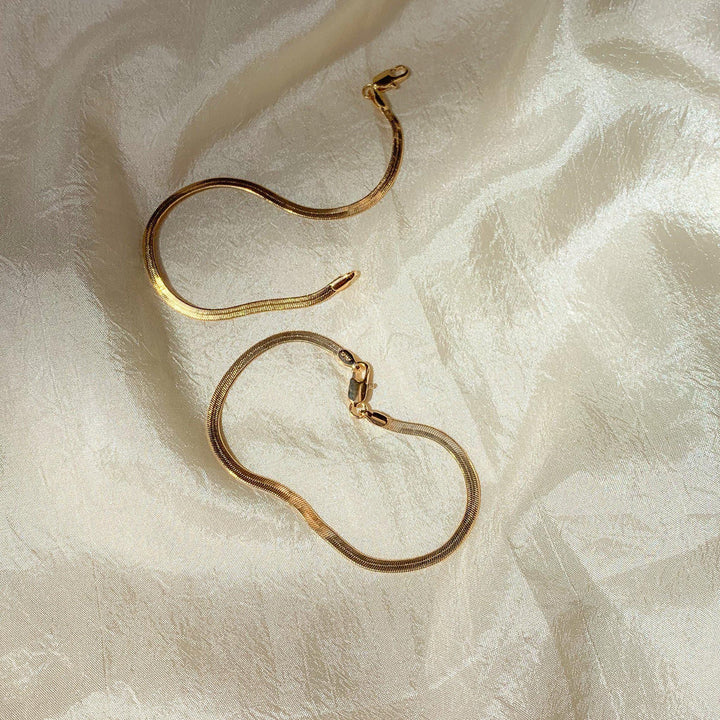 Slinky Gold Herringbone Chain Bracelet