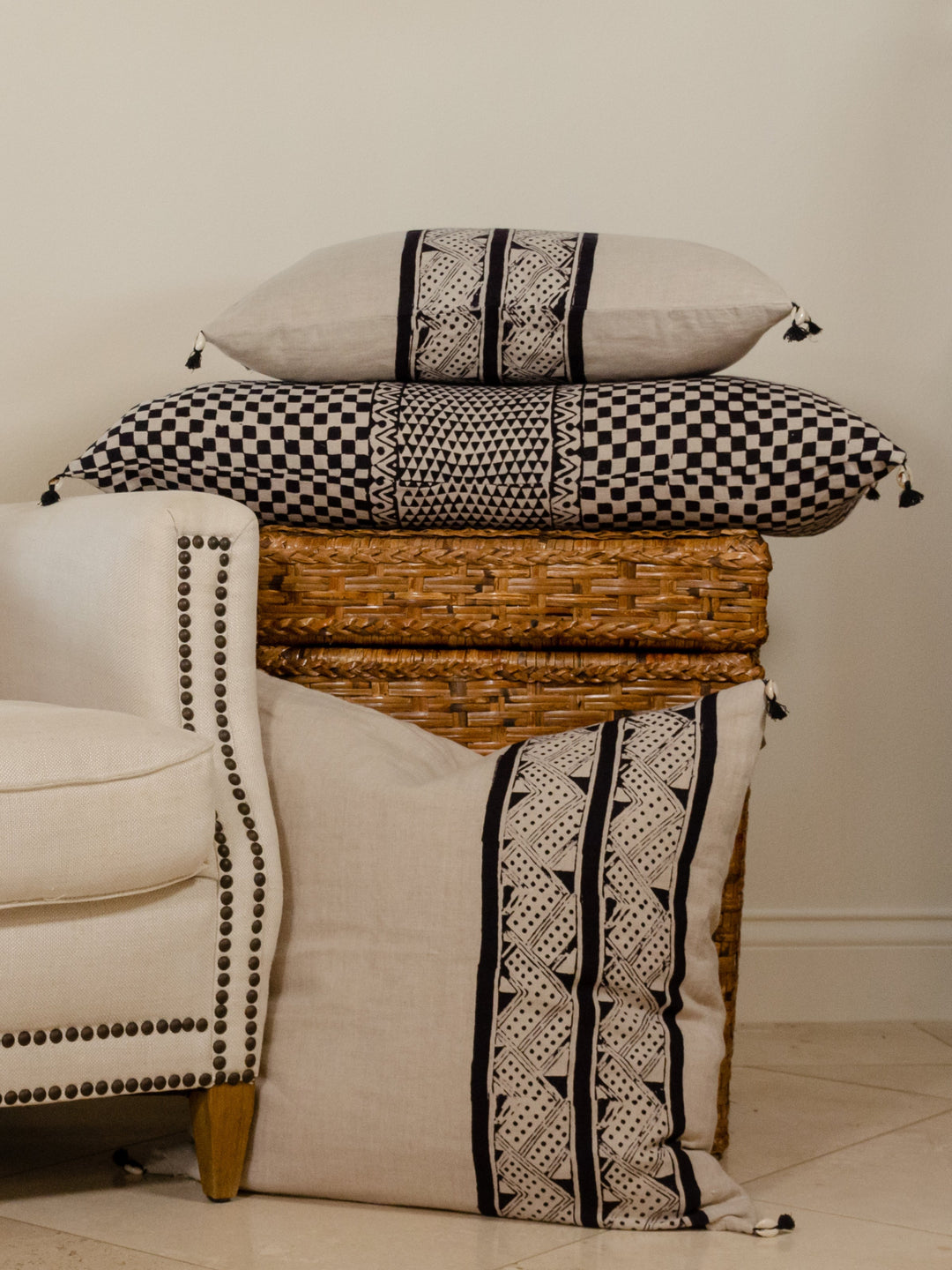 Samburu Charcoal Lumbar Pillow Cover