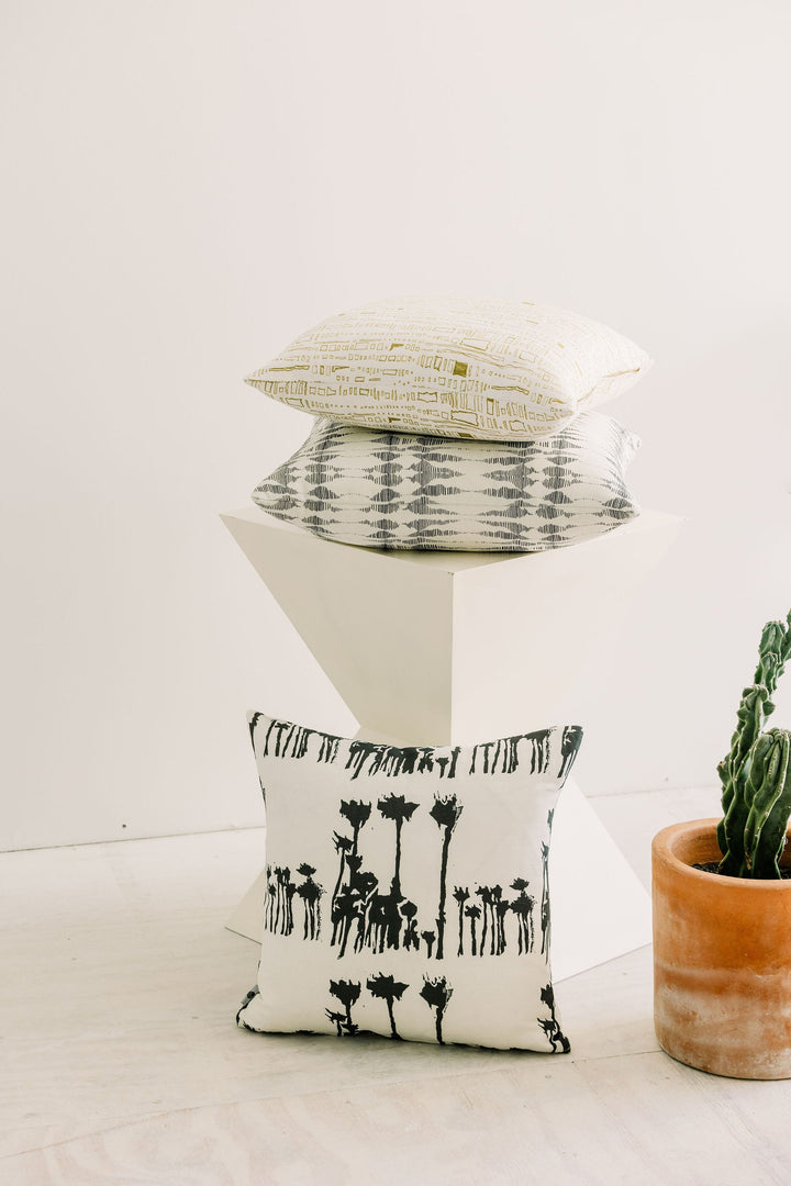 Avenida in Bosque 18" x 18" Pillow