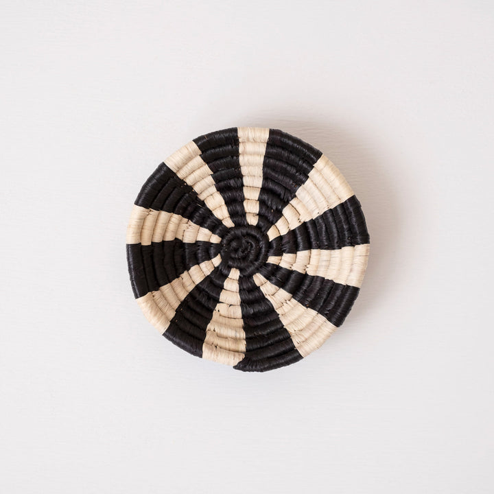 Mini Basket Ornament ~ Black Rays