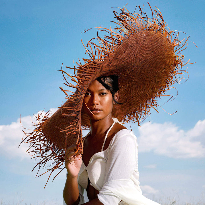 Amora Oversized Woven Straw Hat - Chestnut Brown
