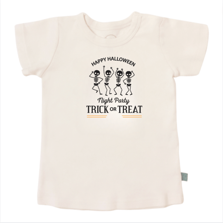 graphic tee | night party