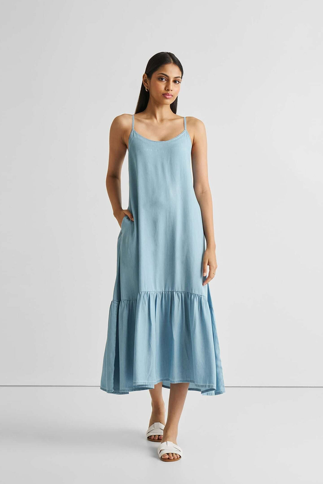 Flowy Maxi Dress in Blue Denim Ocean Blue / L Flowy Maxi Dress in Blue Denim Ocean Blue / L
