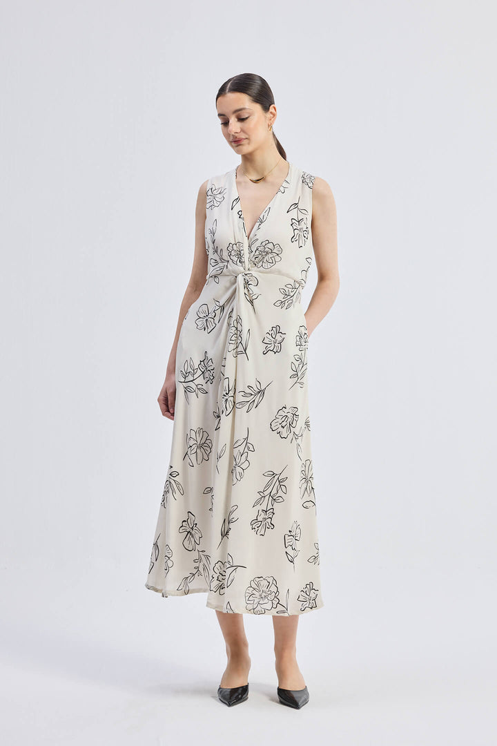 Front Twist Maxi dress in Black Florals