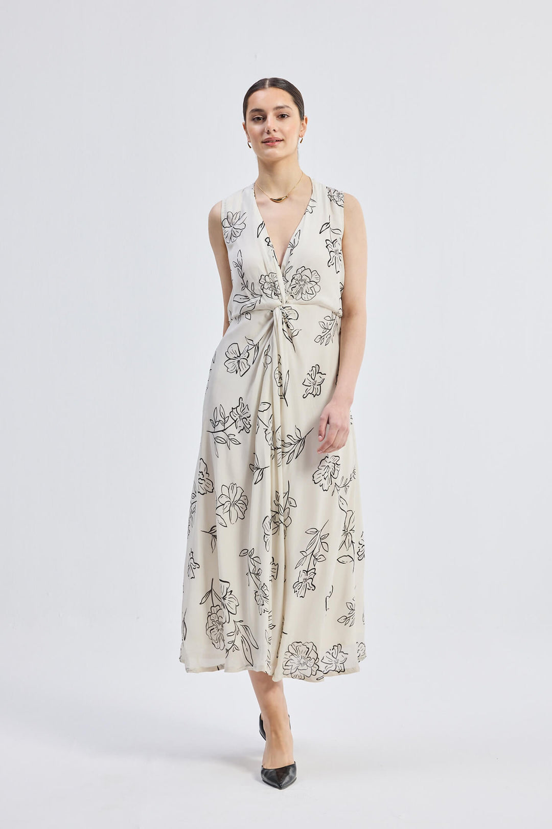 Front Twist Maxi dress in Black Florals