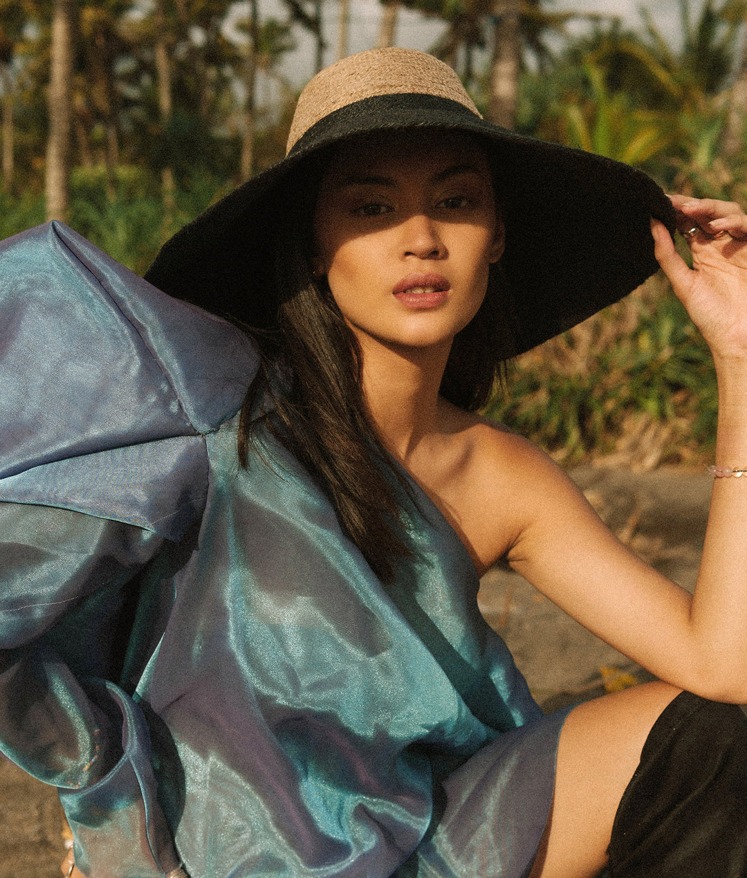 Riri Duo Jute Handwoven Straw Hat - Natural & Black