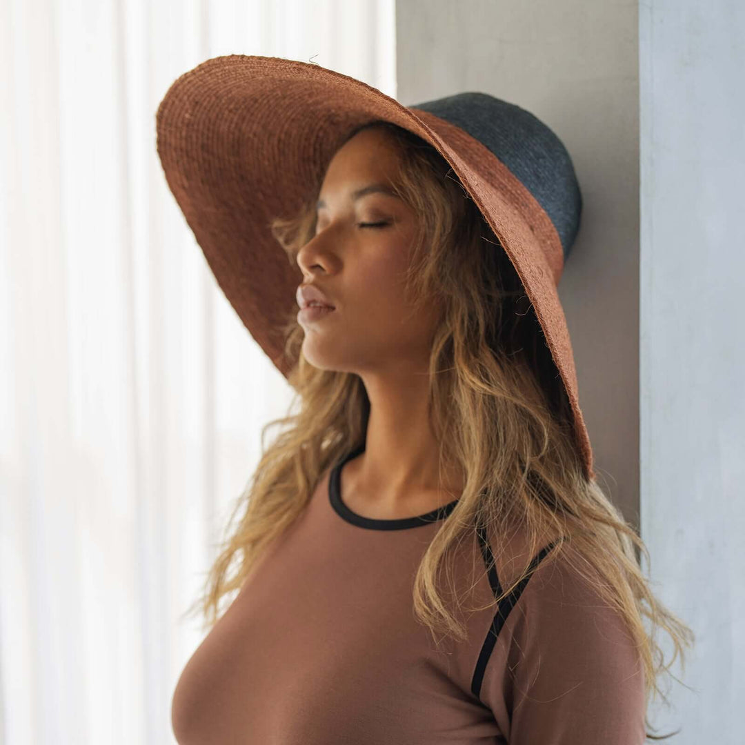 Riri Duo Jute Handwoven Straw Hat - Burnt Sienna & Black