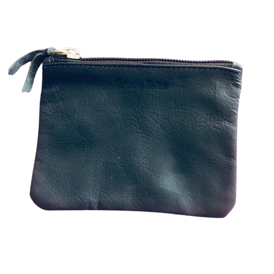 The Dinero Upcycled Leather Coin Purse