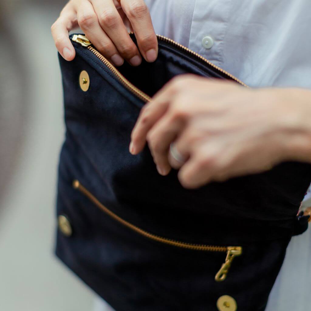 Velvet Tatreez Crossbody - Berry