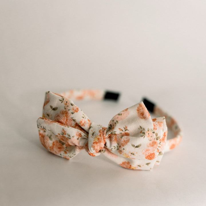 Three Little Bows Headband- Floraisons de corail