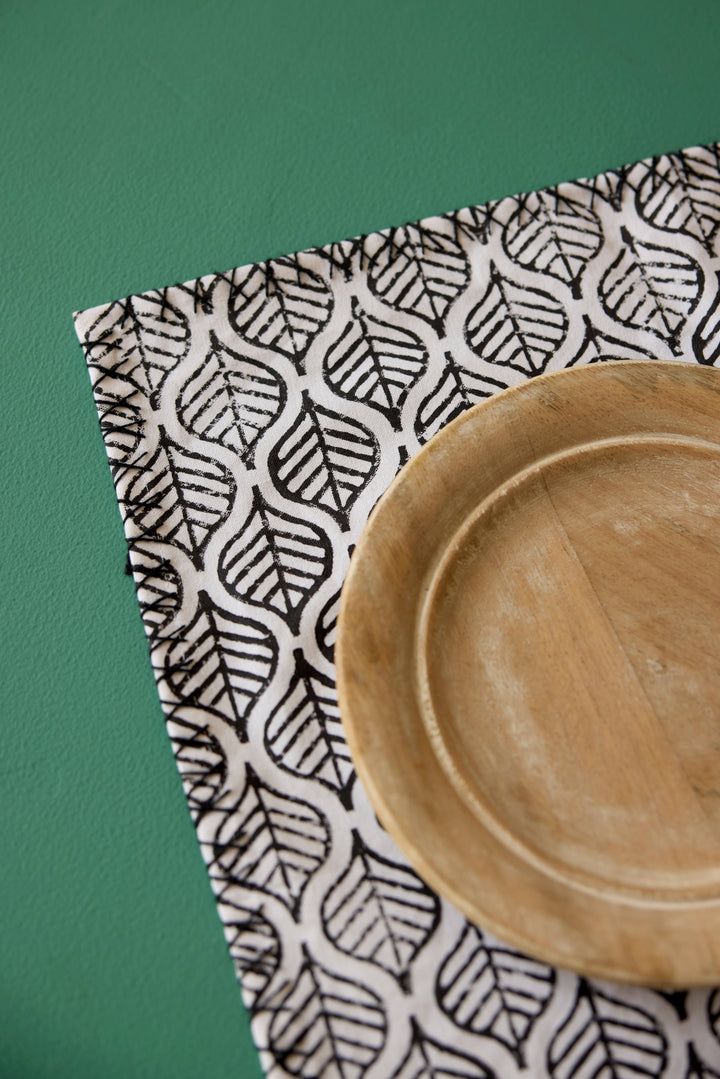 Leaf Motif Placemat Set