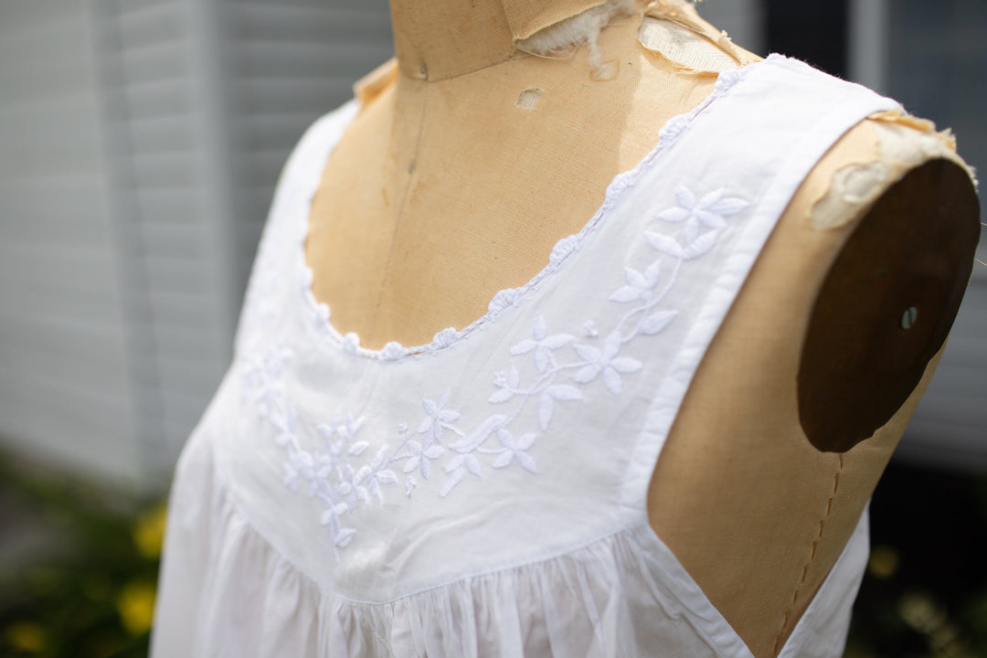 White Garland Nightgown