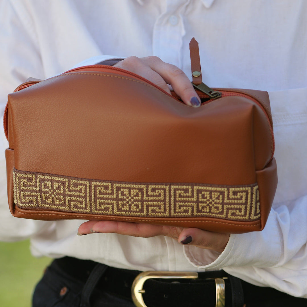 Travel Kit | Brown