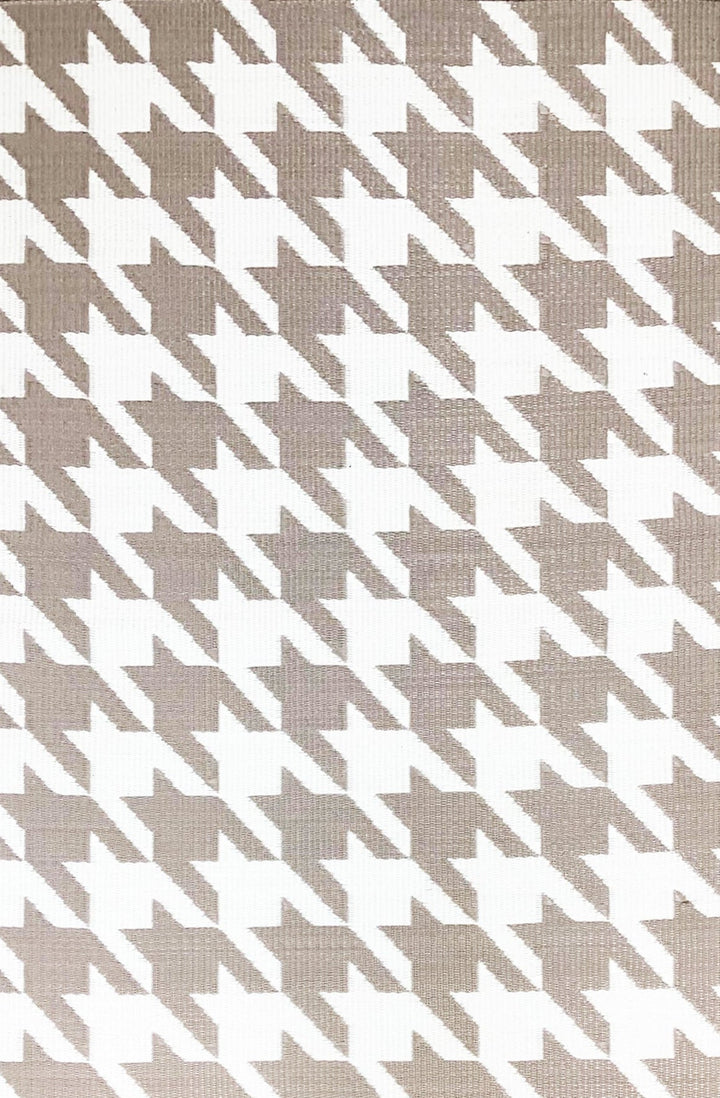 Houndstooth Sand & White