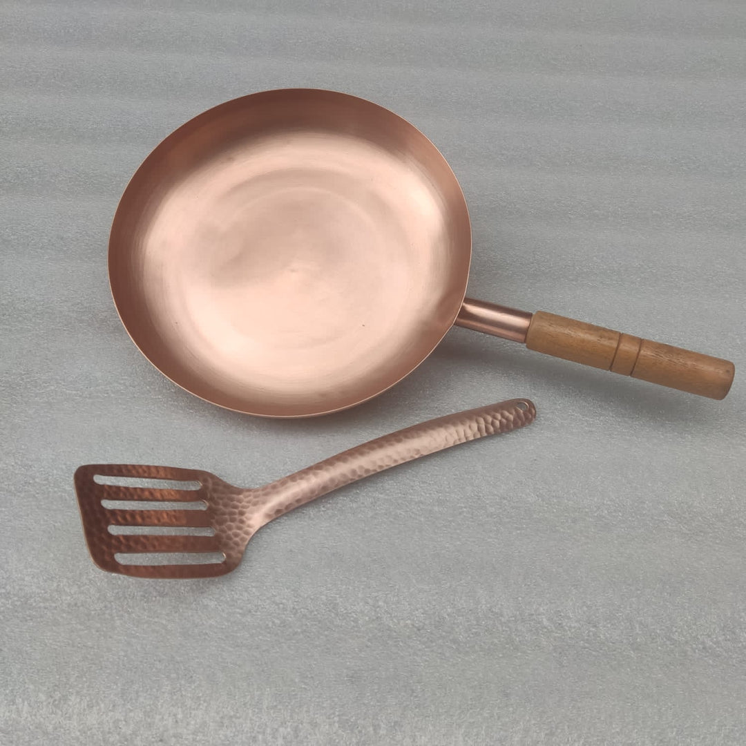 10" Round Plain Copper Pan with Matte Finish, Wood Handle and Spatula